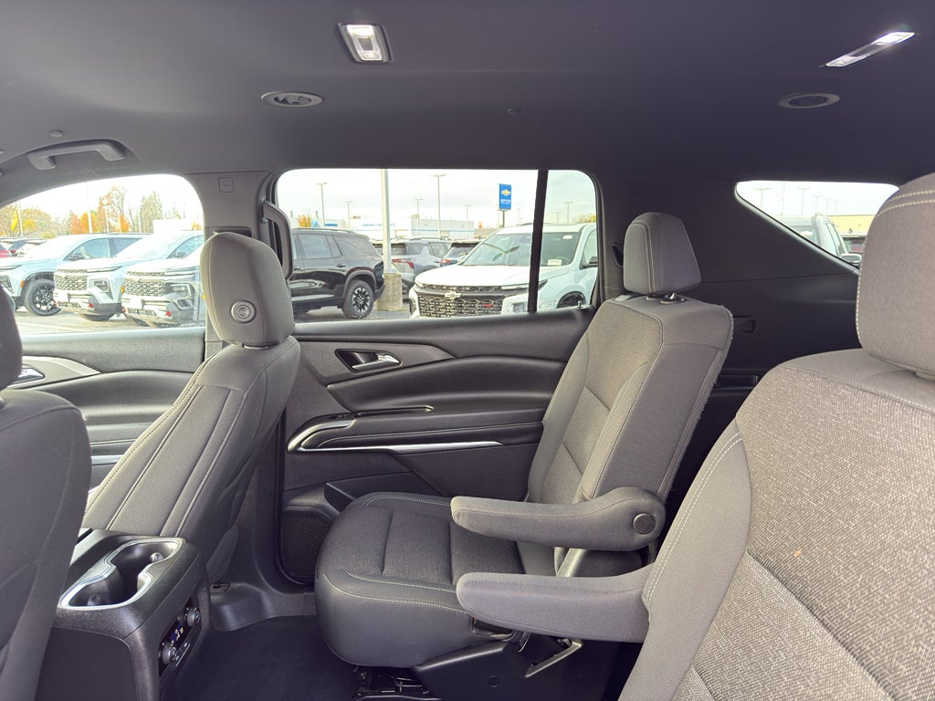 2024 Chevrolet Traverse LT w/2LT