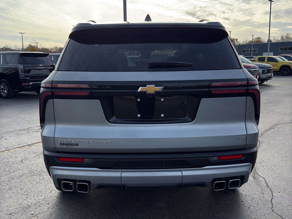 2024 Chevrolet Traverse LT w/2LT