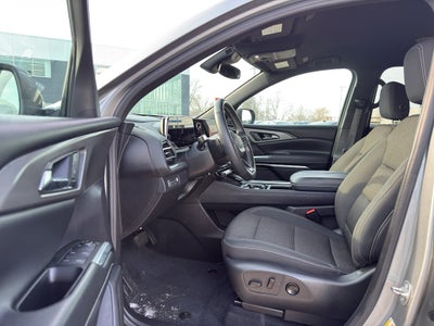 2024 Chevrolet Traverse LT w/2LT