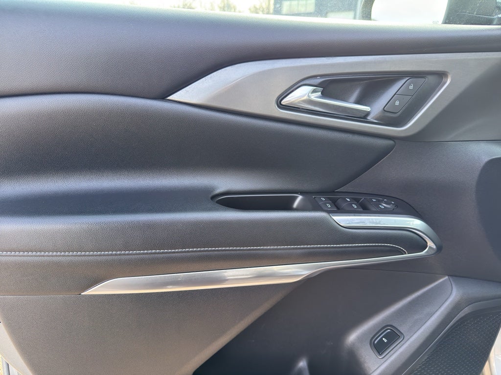 2024 Chevrolet Traverse LT w/2LT