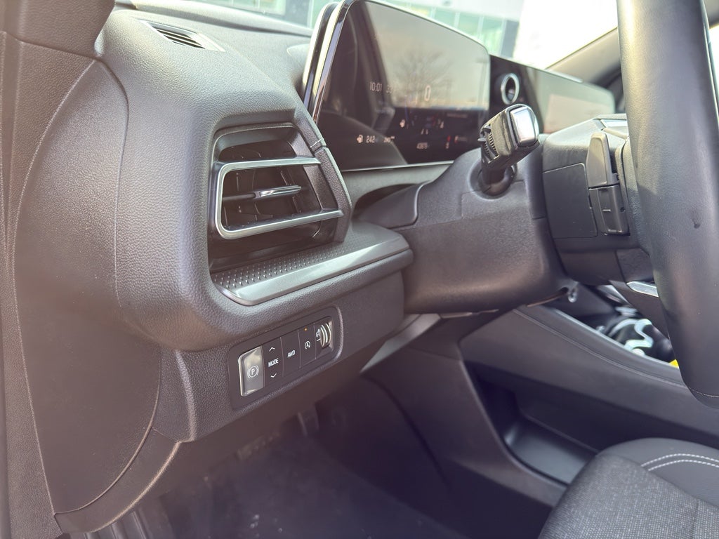 2024 Chevrolet Traverse LT w/2LT