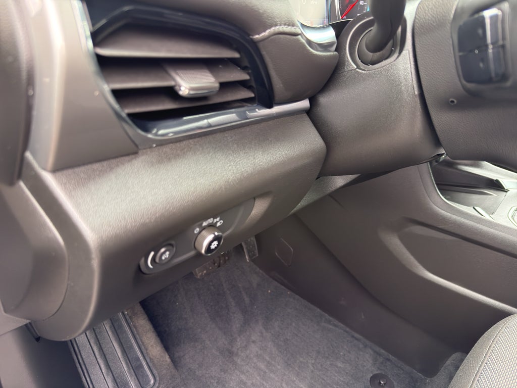 2023 Chevrolet Traverse AWD 1LT