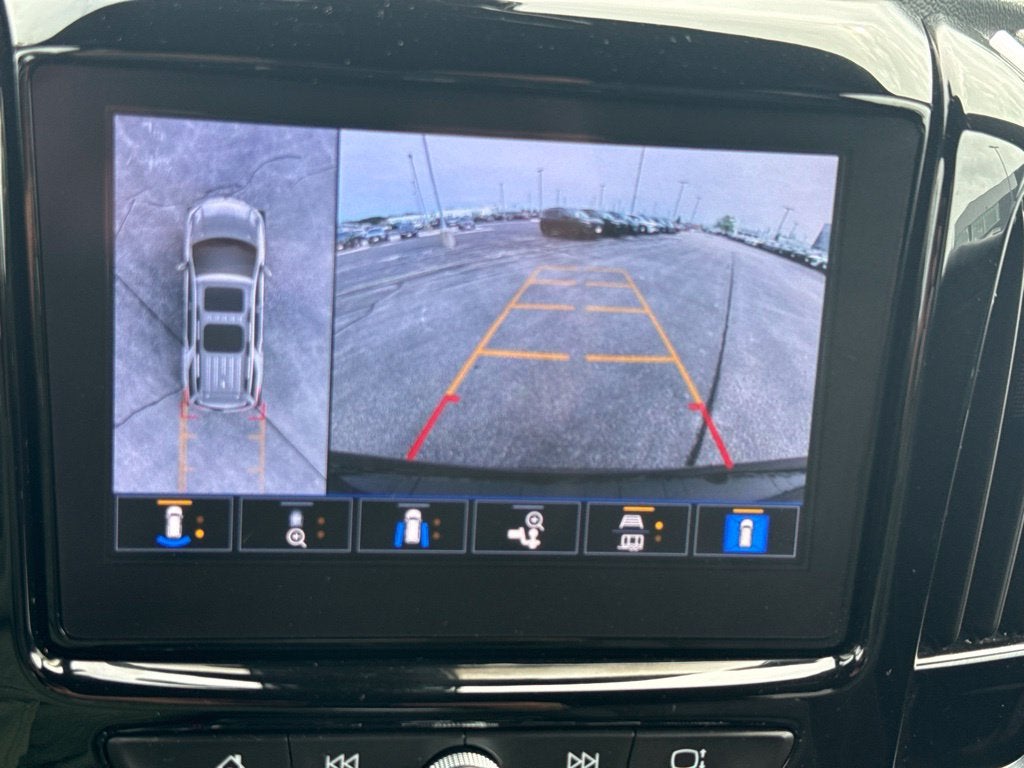 2022 Chevrolet Traverse AWD 1LT Midnight/Sport Edition