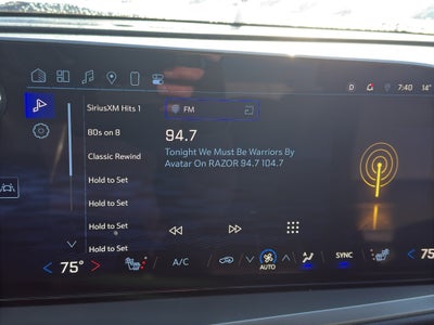 2025 Chevrolet Traverse LT w/2LT