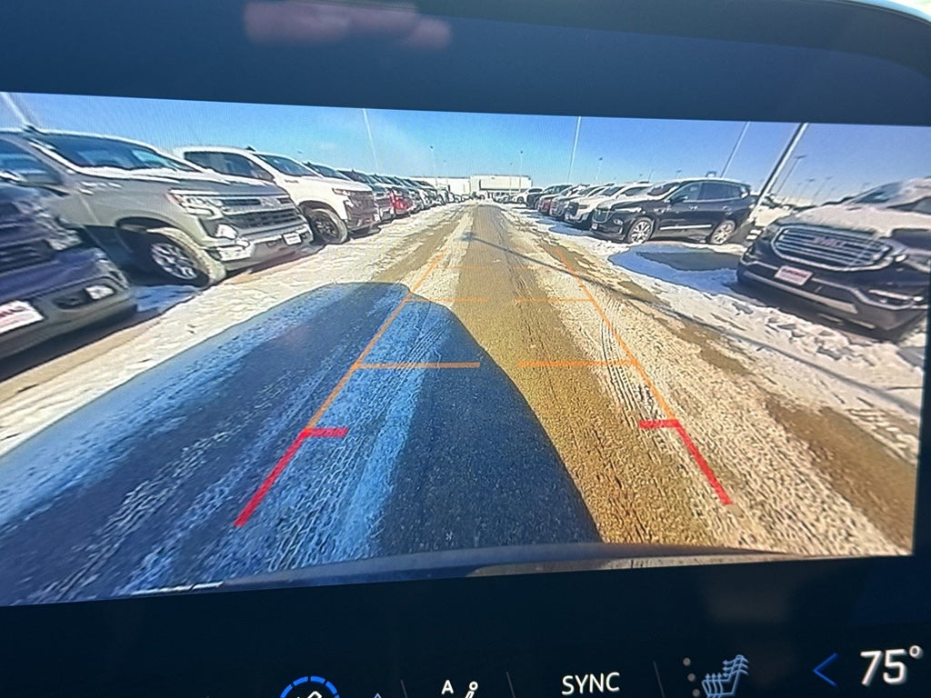 2025 Chevrolet Traverse LT w/2LT