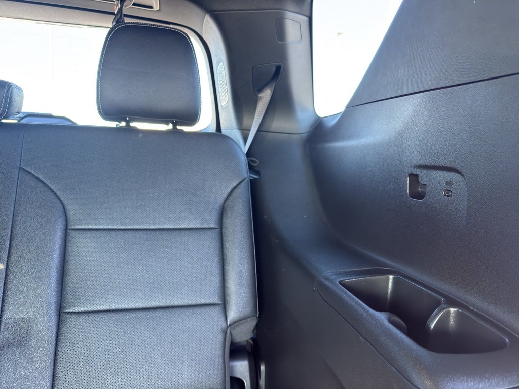 2025 Chevrolet Traverse LT w/2LT