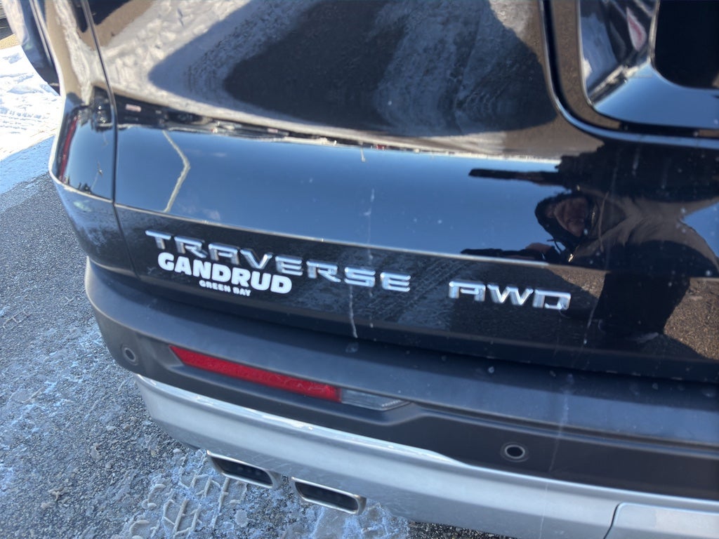 2025 Chevrolet Traverse LT w/2LT