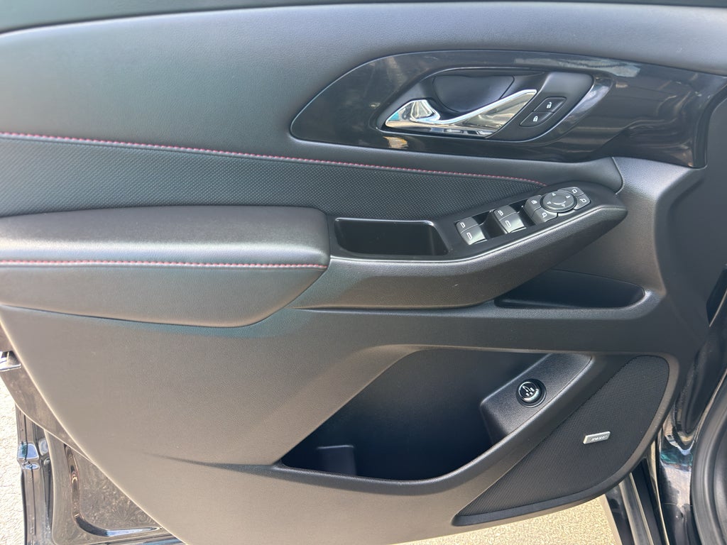 2023 Chevrolet Traverse AWD 2LT