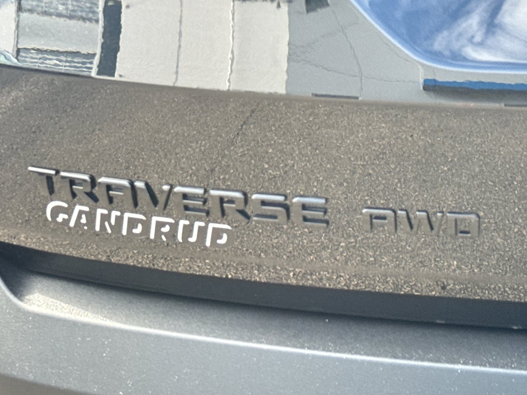2023 Chevrolet Traverse AWD 2LT