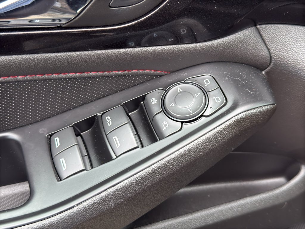 2023 Chevrolet Traverse AWD 2LT