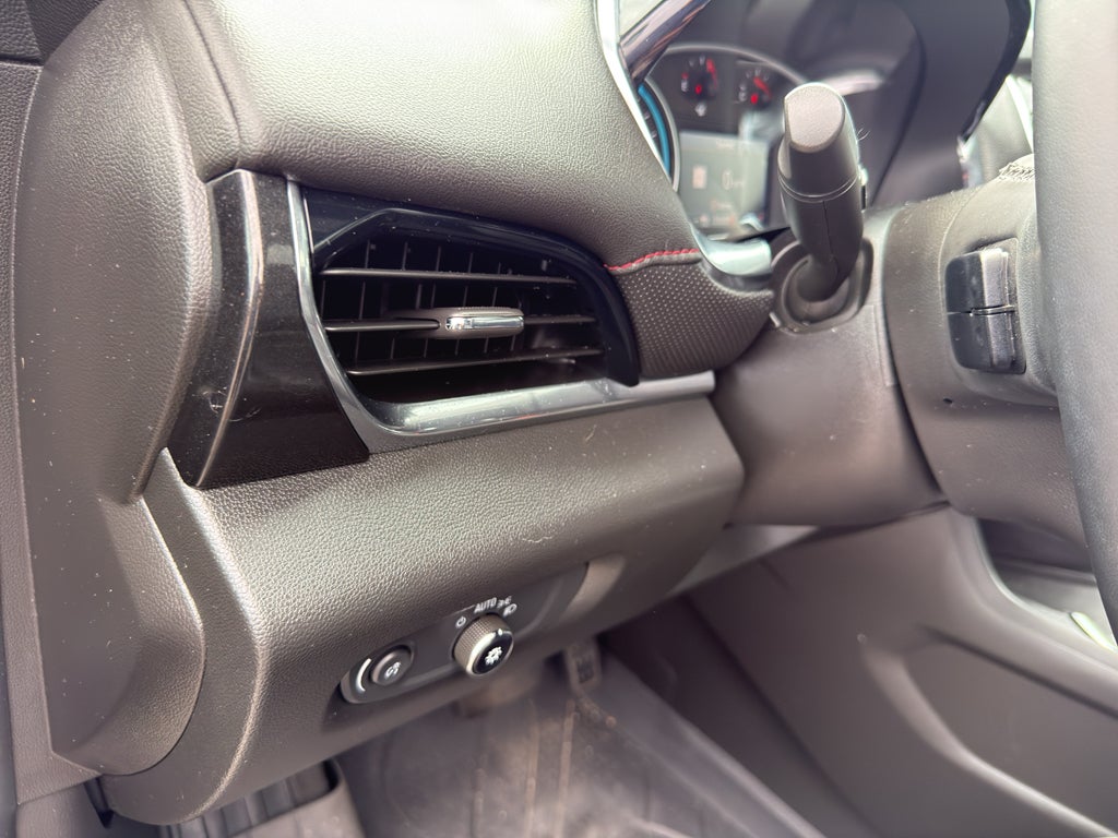 2023 Chevrolet Traverse AWD 2LT