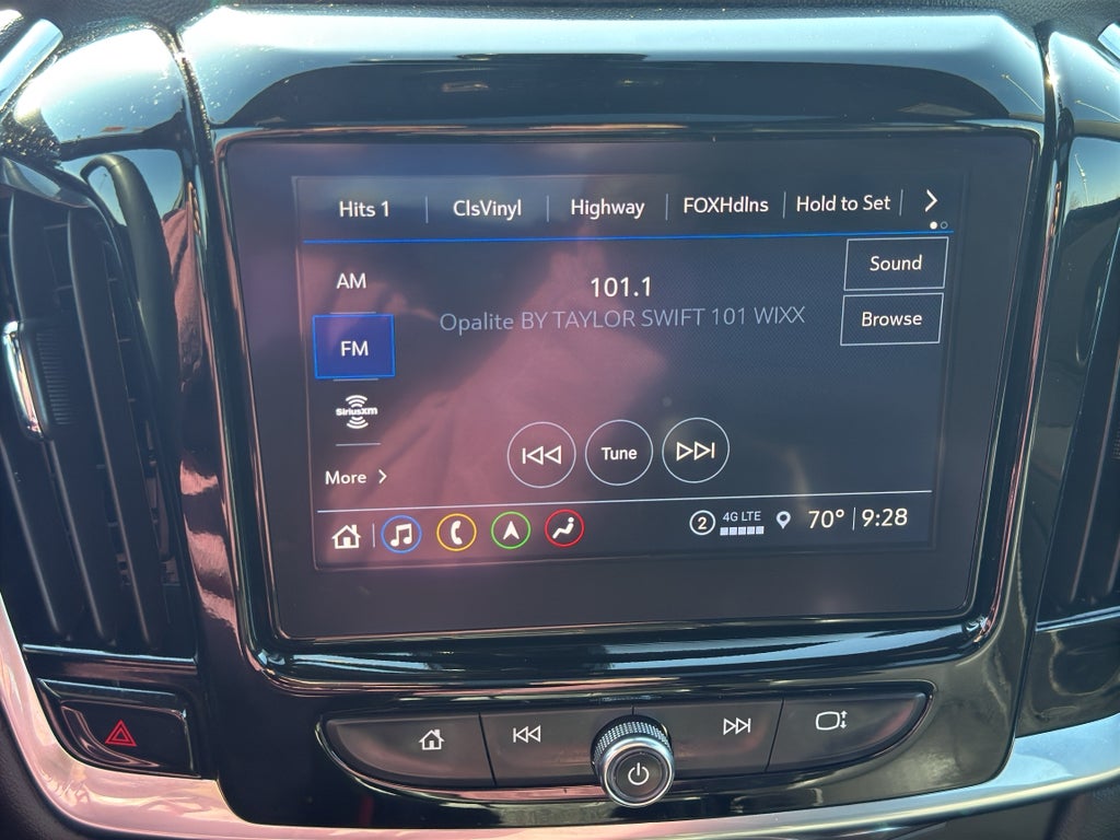 2023 Chevrolet Traverse AWD 2LT