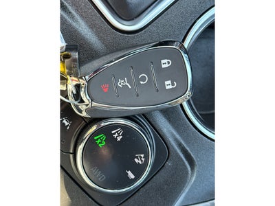 2023 Chevrolet Traverse AWD 2LT
