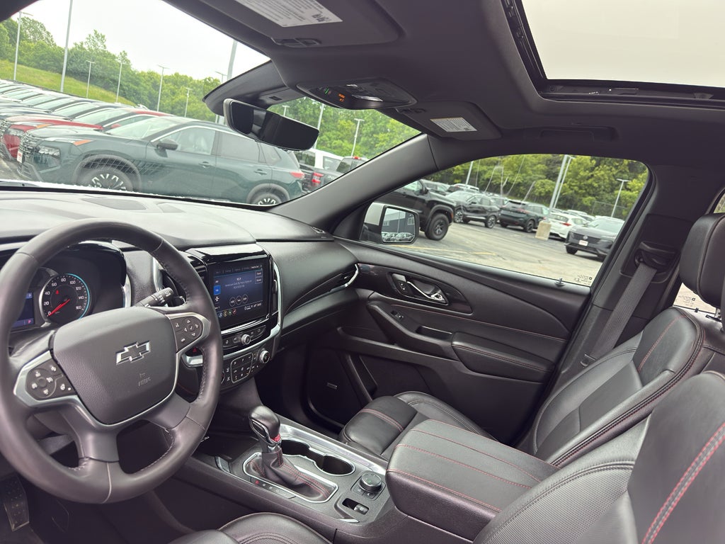 2022 Chevrolet Traverse AWD 2LT