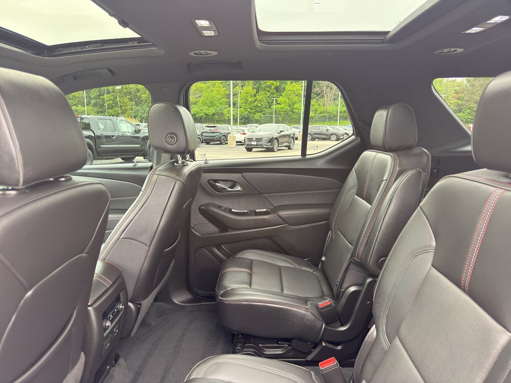2022 Chevrolet Traverse AWD 2LT