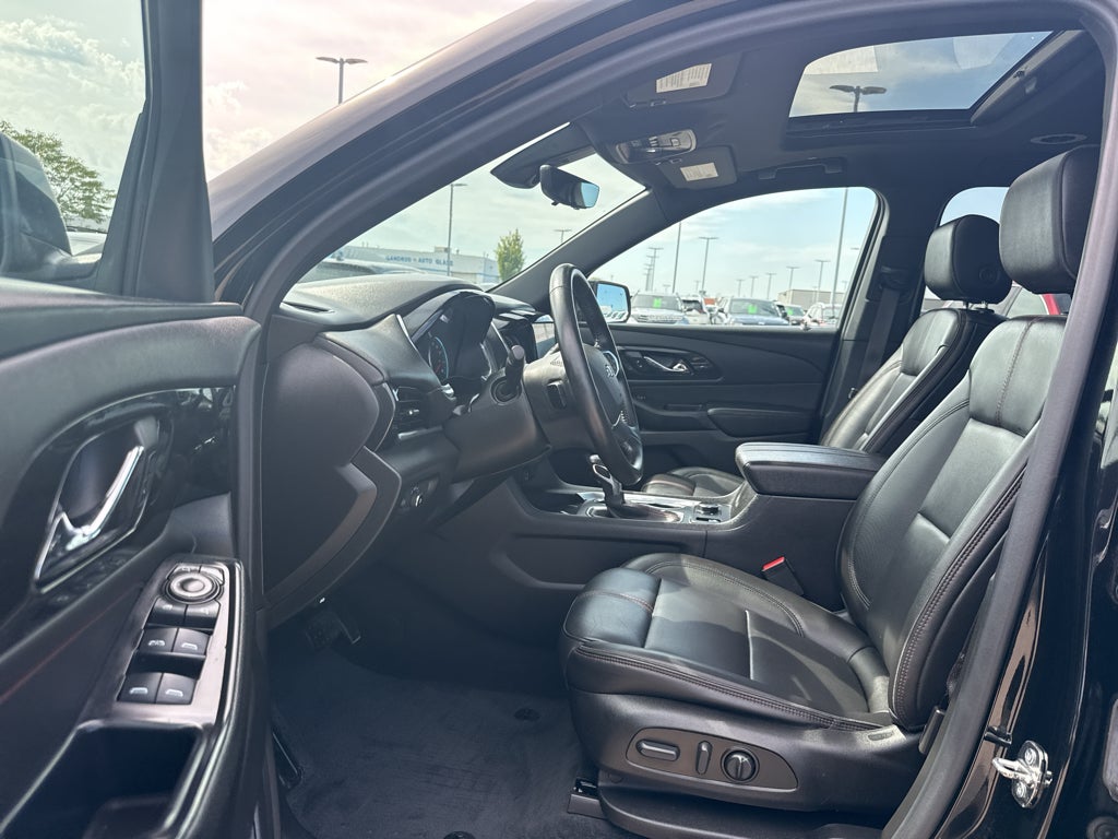2022 Chevrolet Traverse AWD 2LT