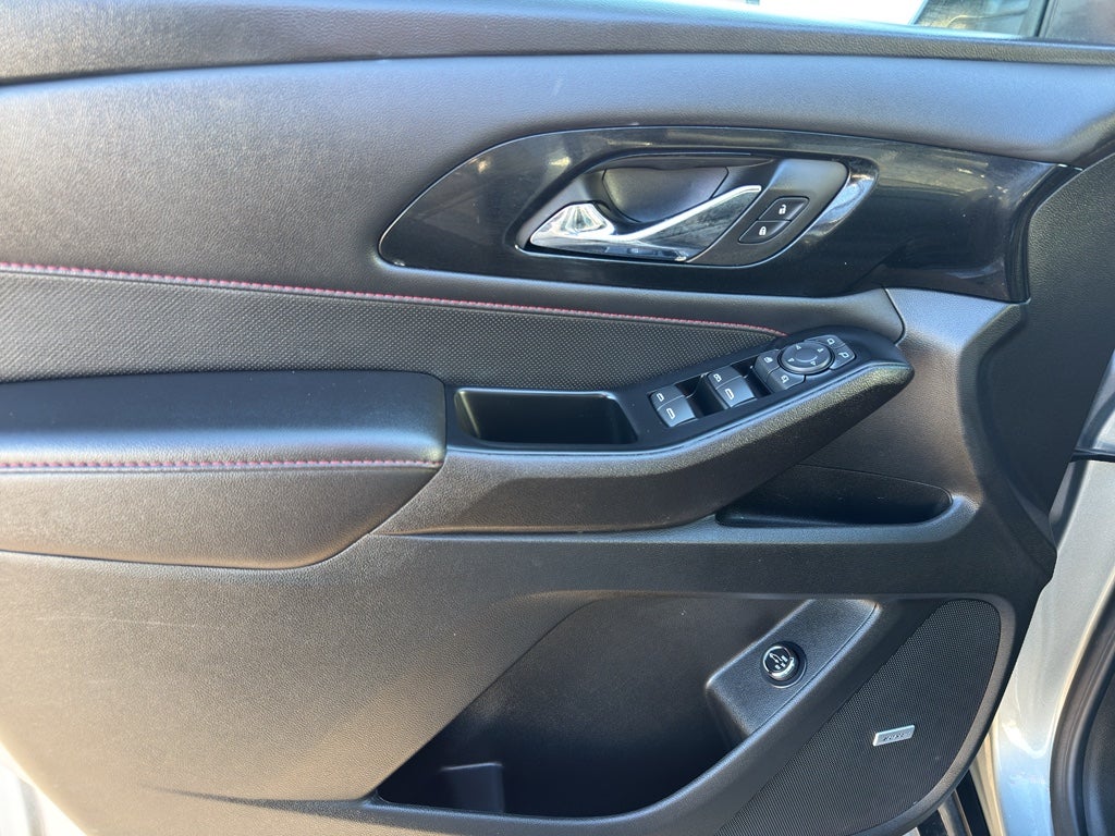 2023 Chevrolet Traverse AWD 2LT