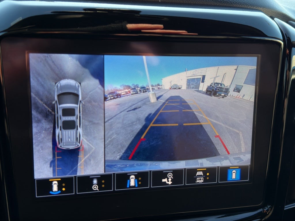 2023 Chevrolet Traverse AWD 2LT