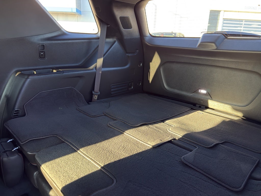 2023 Chevrolet Traverse AWD 2LT