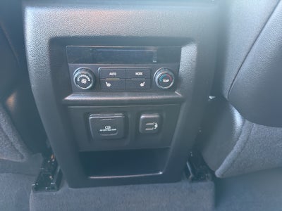 2023 Chevrolet Traverse AWD 1LZ