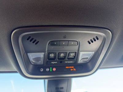 2023 Chevrolet Traverse AWD 1LZ