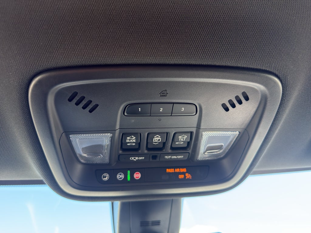 2023 Chevrolet Traverse AWD 1LZ