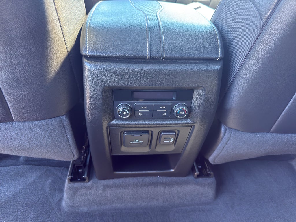 2023 Chevrolet Traverse AWD 1LZ