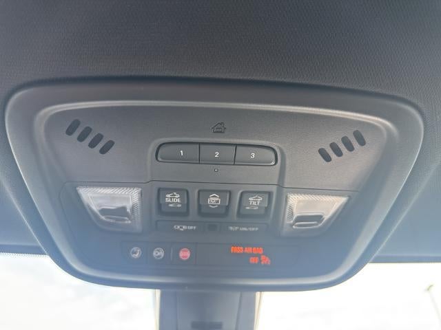 2022 Chevrolet Traverse AWD 1LZ Redline Edition