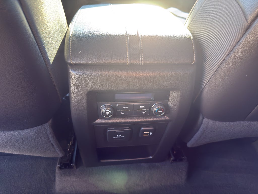 2023 Chevrolet Traverse AWD 1LZ