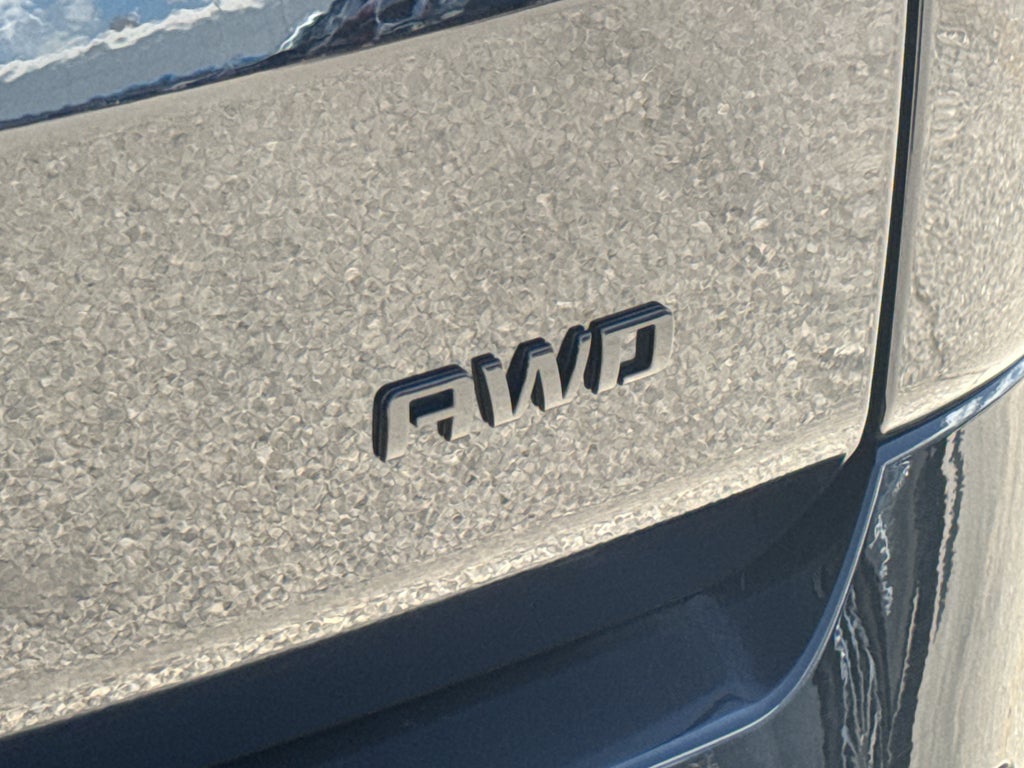 2023 Chevrolet Traverse AWD 1LZ