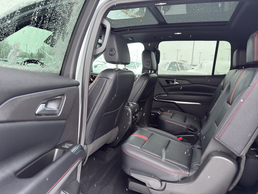 2024 Chevrolet Traverse RS w/2RS