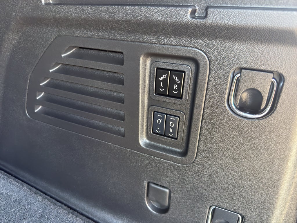 2024 Chevrolet Traverse RS w/2RS