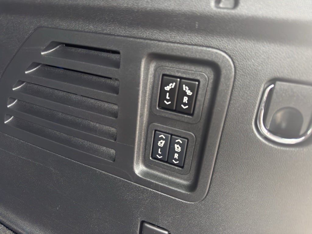 2024 Chevrolet Traverse RS w/2RS