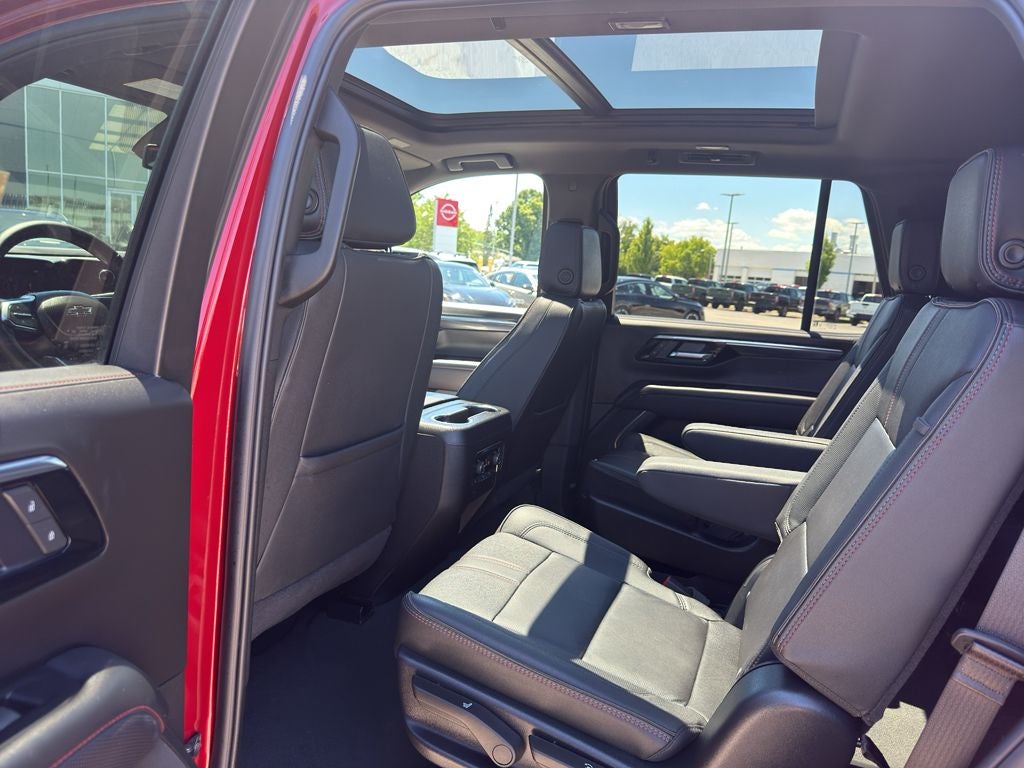 2025 Chevrolet Tahoe 4WD RST