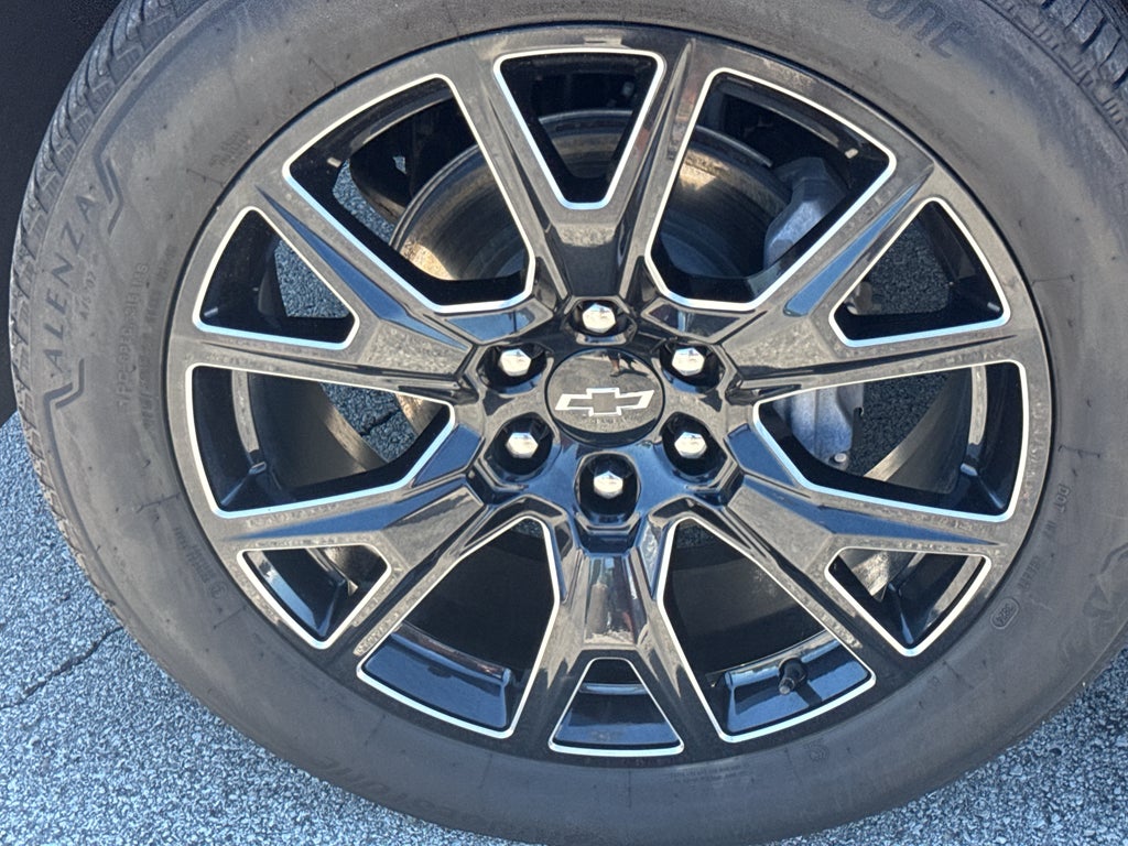 2025 Chevrolet Tahoe 4WD RST