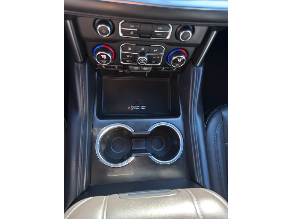 2022 Chevrolet Suburban 4WD Z71