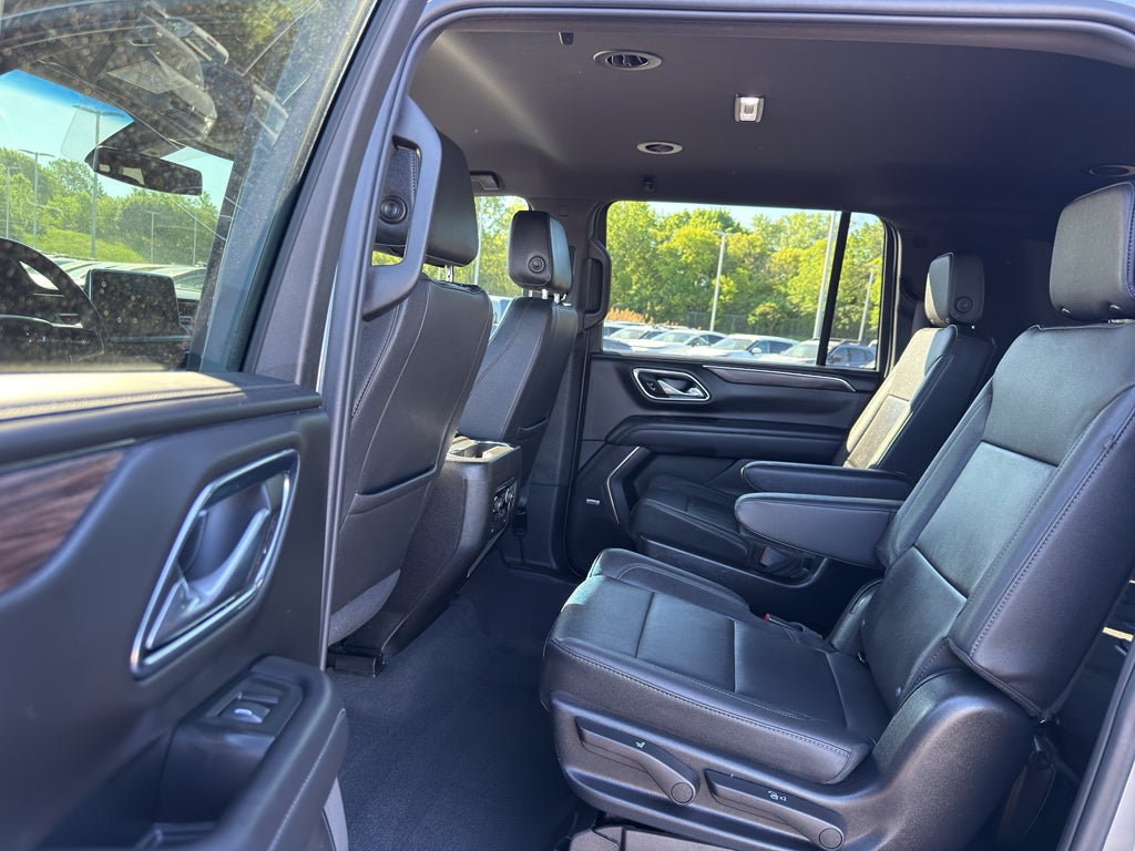 2022 Chevrolet Suburban 4WD Z71