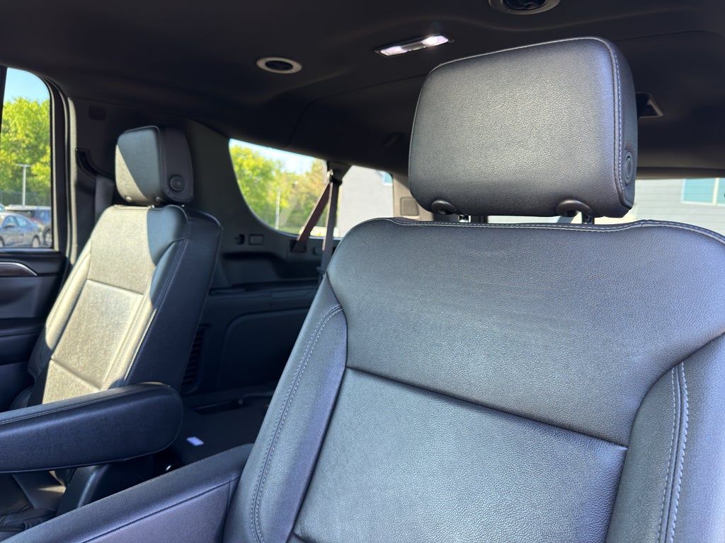 2022 Chevrolet Suburban 4WD Z71