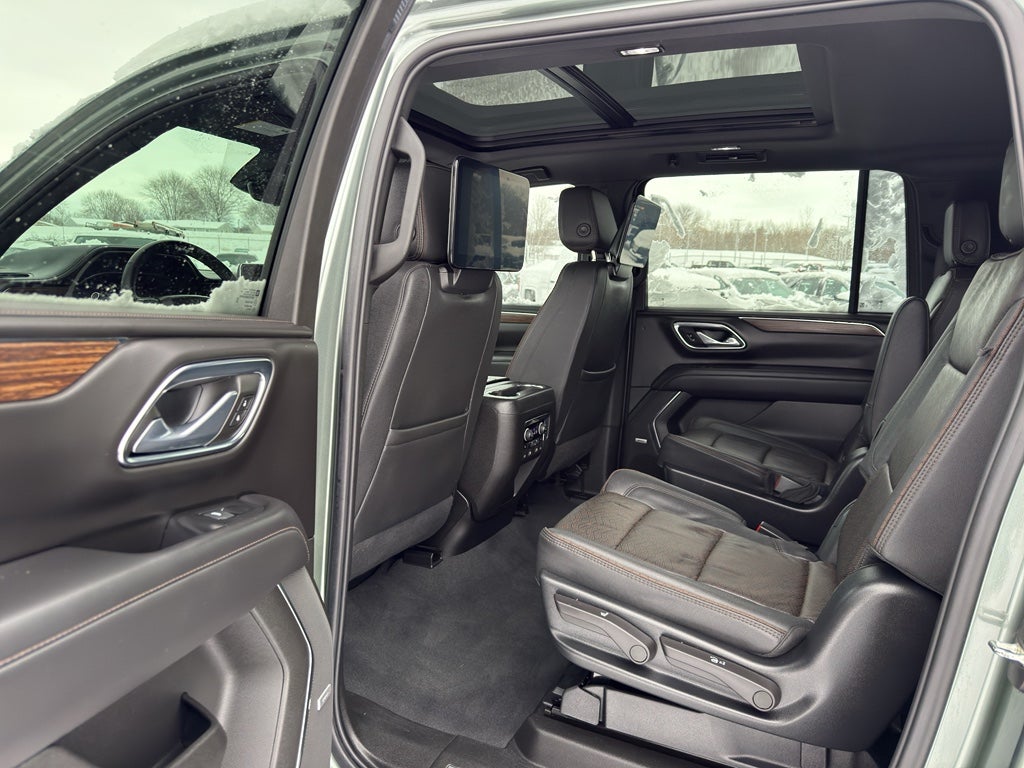 2023 Chevrolet Suburban 4WD High Country