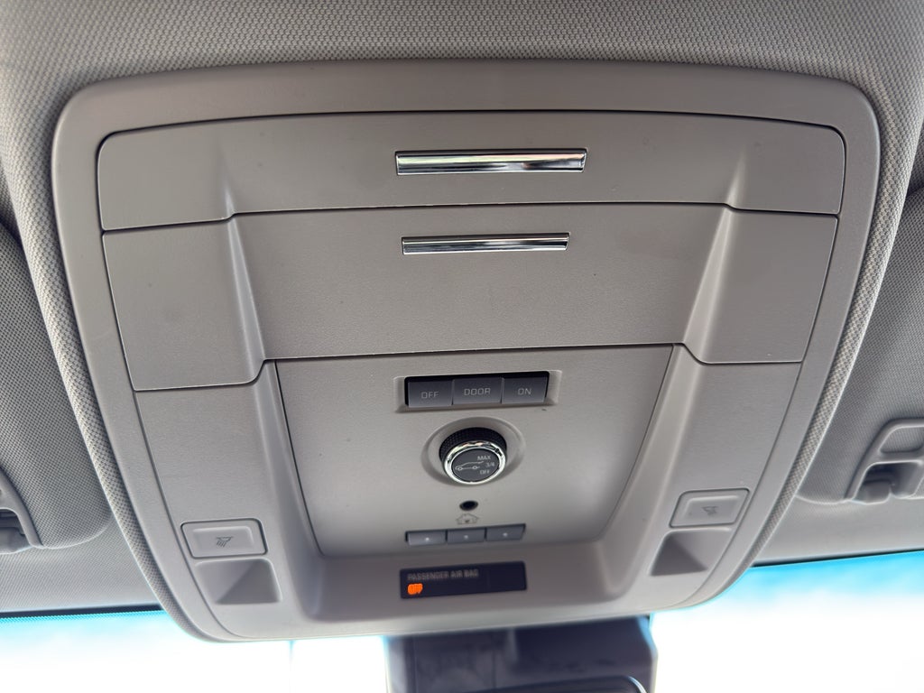 2018 Chevrolet Suburban 4WD 1500 LT