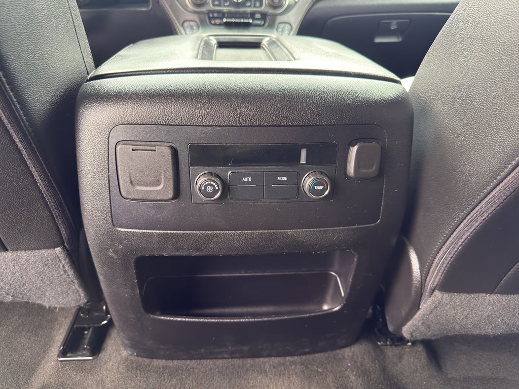 2018 Chevrolet Suburban 4WD 1500 LT
