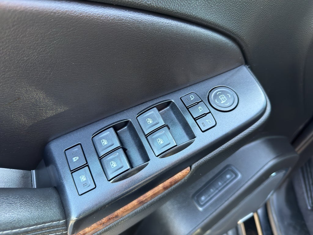 2019 Chevrolet Suburban 4WD 1500 Premier