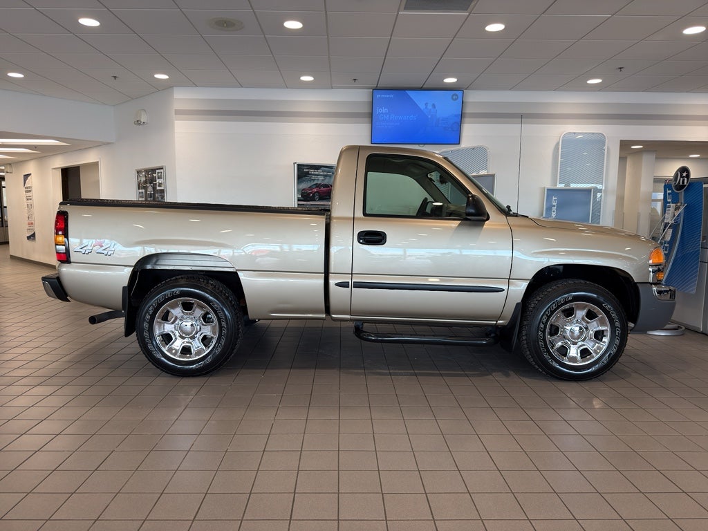 2004 GMC Sierra 1500 BASE