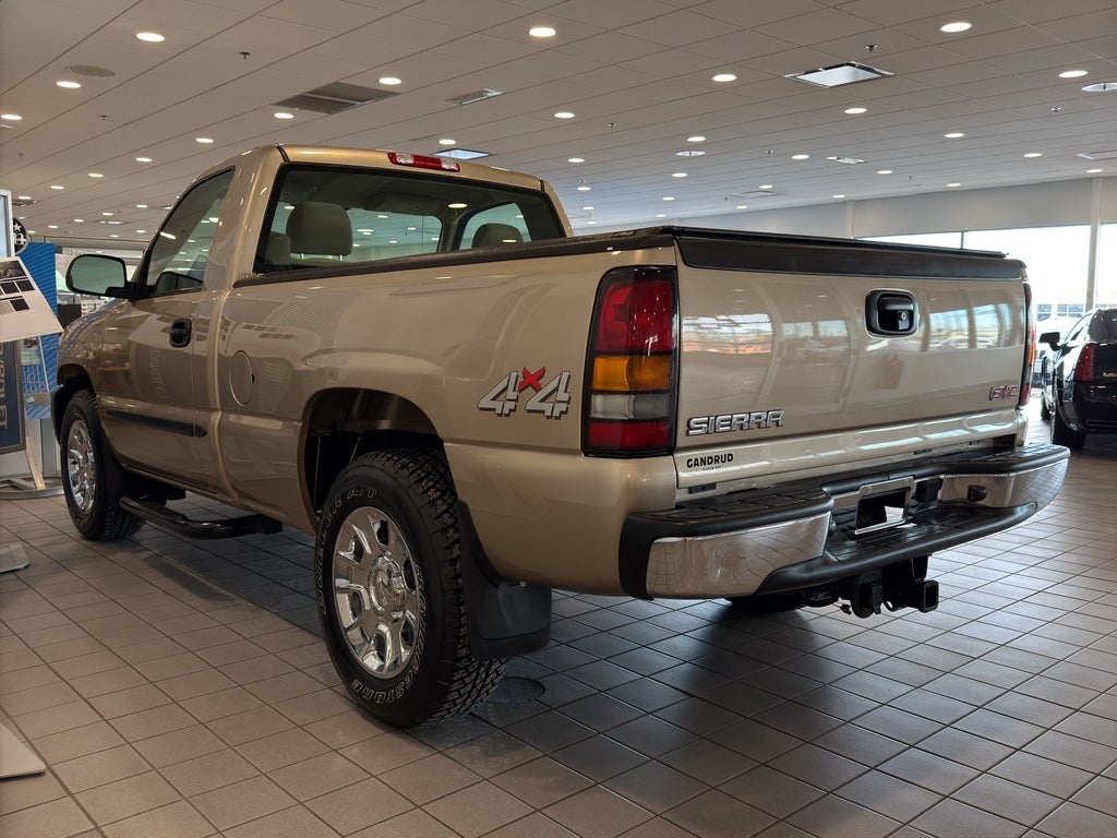 2004 GMC Sierra 1500 BASE