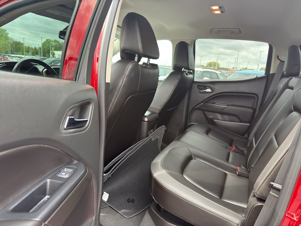 2021 GMC Canyon Crew Cab Short Box 4-Wheel Drive AT4 w/Leather