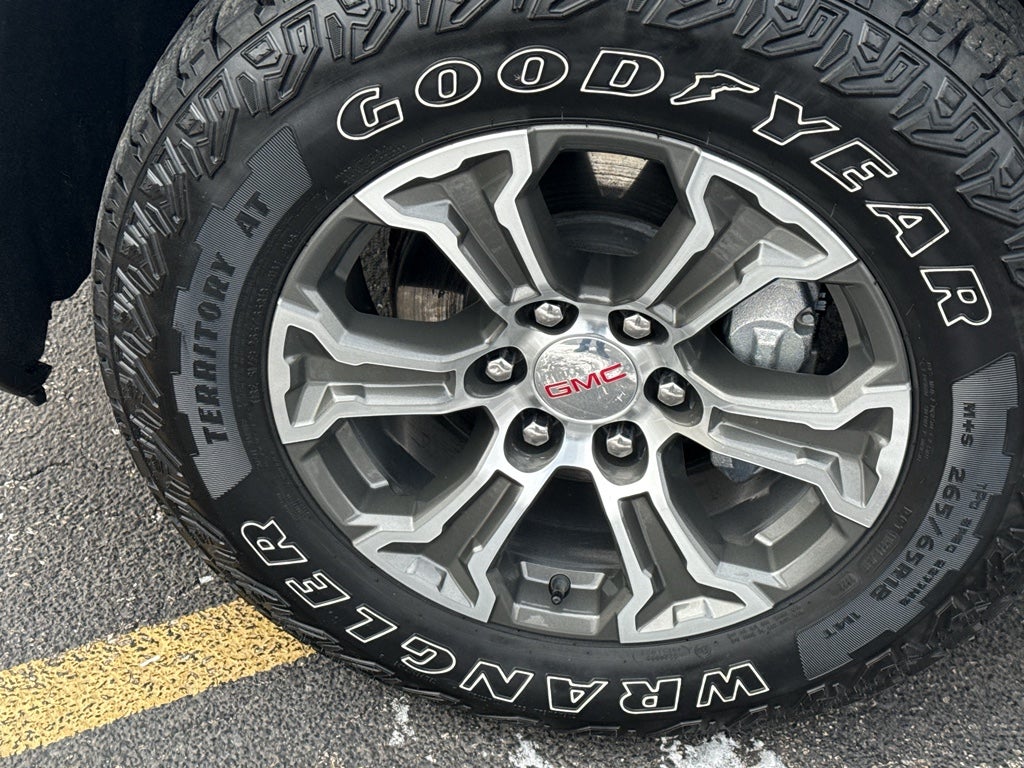 2022 GMC Sierra 1500 Double Cab Standard Box 4-Wheel Drive SLE