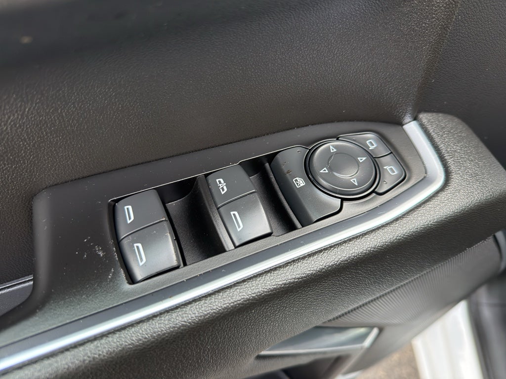 2022 GMC Sierra 1500 Double Cab Standard Box 4-Wheel Drive SLE