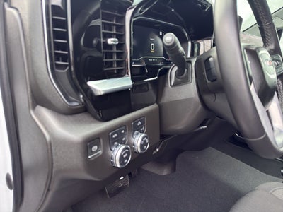 2022 GMC Sierra 1500 Double Cab Standard Box 4-Wheel Drive SLE