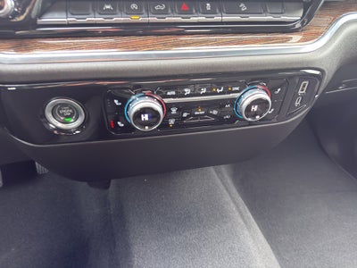 2022 GMC Sierra 1500 Double Cab Standard Box 4-Wheel Drive SLE