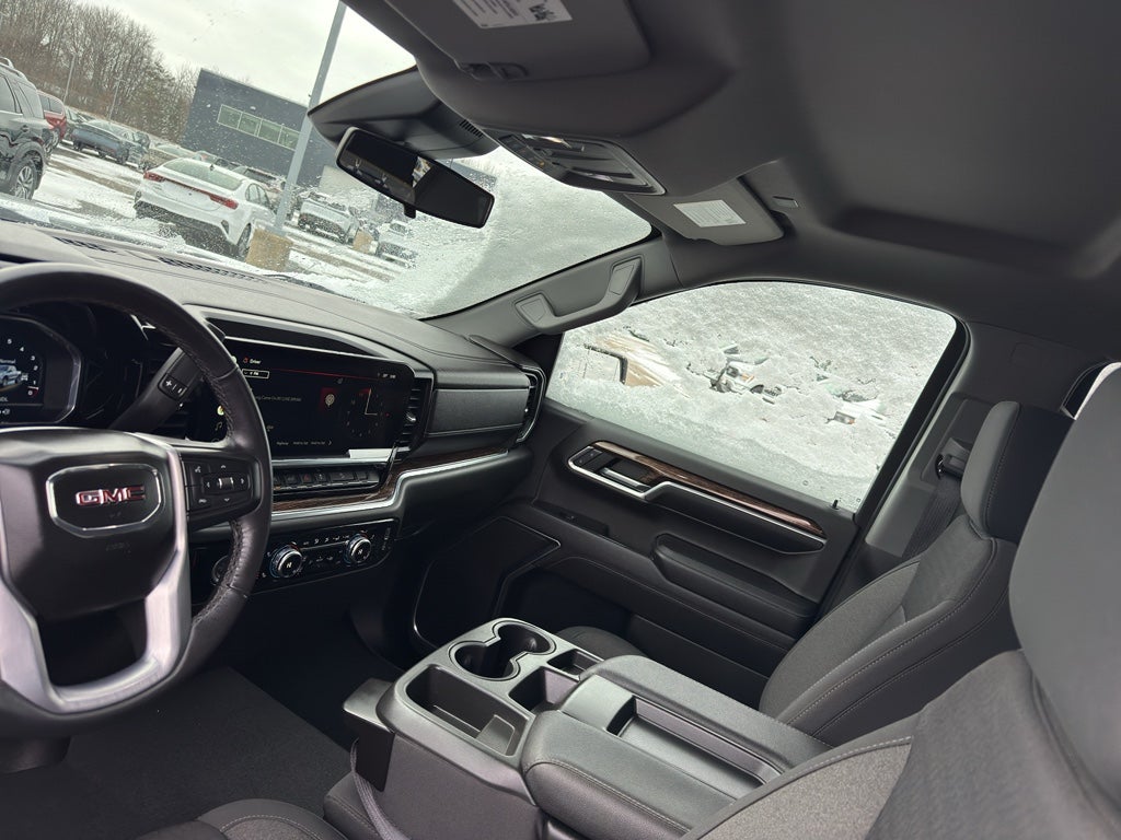 2022 GMC Sierra 1500 Double Cab Standard Box 4-Wheel Drive SLE